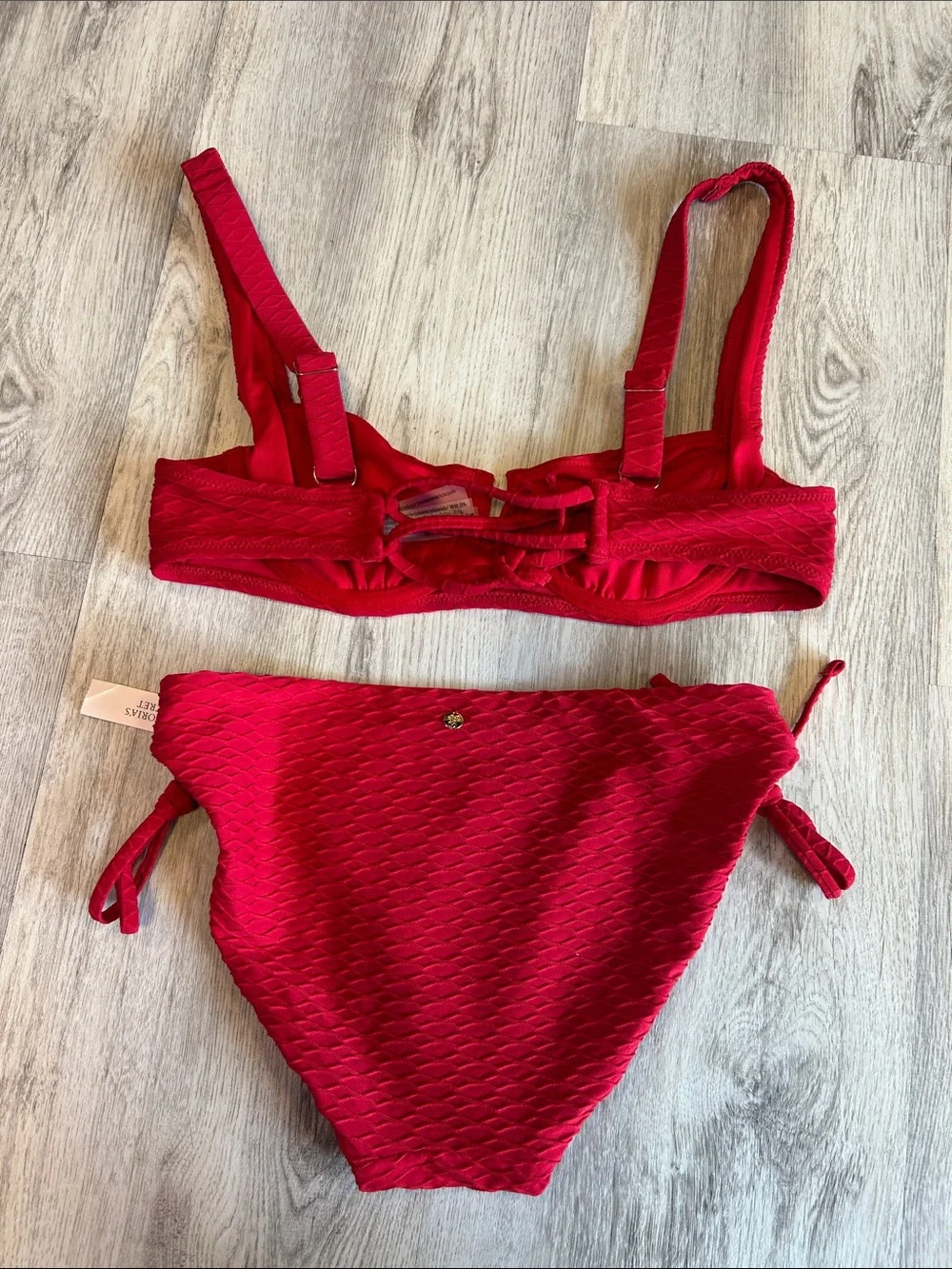 Victoria’s Secret Swim Red Textured Underwire Bikini Set 36B Top Med Bottoms NWT